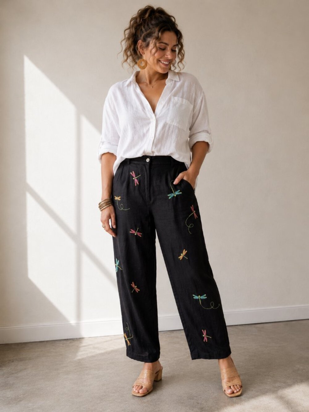 Paraphrase Black Linen Dragonfly Embroidered Crop Pants Size 8
